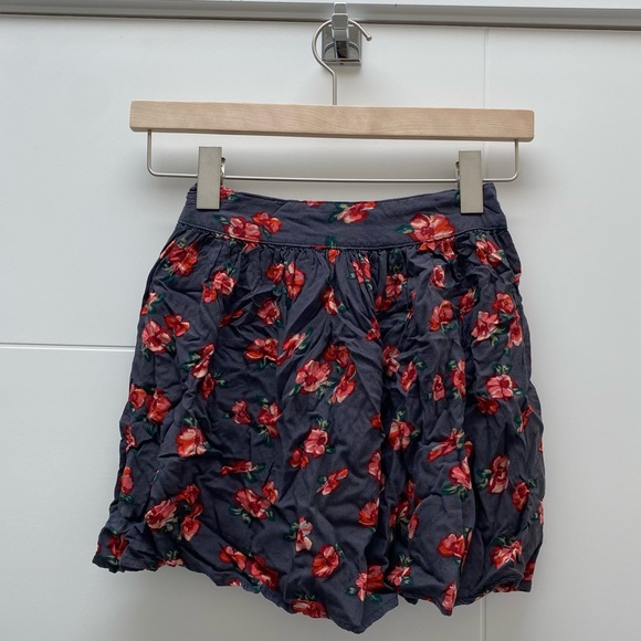 Hollister Skirt